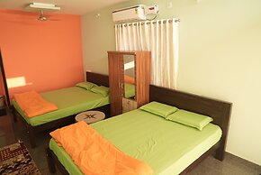 Livin Waves Beach stay and cafe