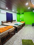 Livin Waves Beach stay and cafe