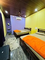 Livin Waves Beach stay and cafe