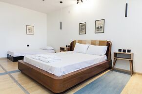 Minimalist Modern Nea Kifisia Studio