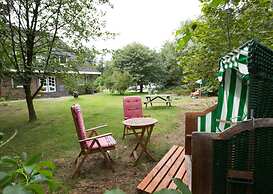 Pleasant Apartment in Suddorf