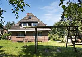 Pleasant Apartment in Suddorf