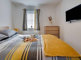 Cove Hideaway 1bhk Apt in Skinningrove