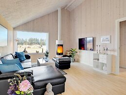 5 Star Holiday Home in Lokken