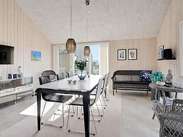 5 Star Holiday Home in Lokken