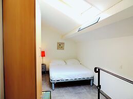 Majestic Holiday Home in Les Assions With Terrace