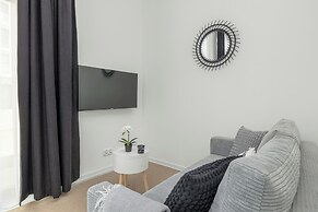 Beautiful Studio Apartments by Renters