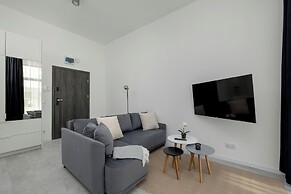 Beautiful Studio Apartments by Renters