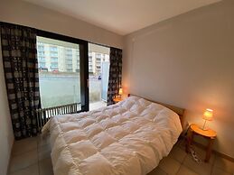 Apartment in Nieuwpoort With Terrace