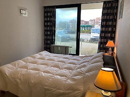 Apartment in Nieuwpoort With Terrace