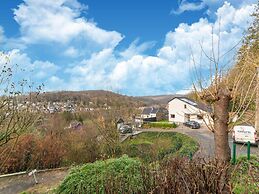 Magnificent Holiday Home With hot Tubs