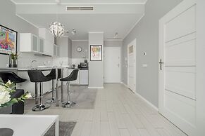 Luxury Apartment by Renters Prestige