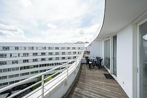 Luxury Apartment by Renters Prestige