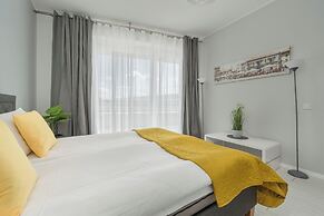 Luxury Apartment by Renters Prestige