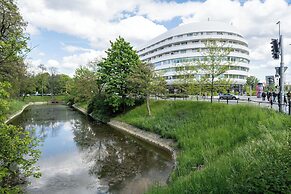 Luxury Apartment by Renters Prestige