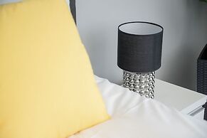 Luxury Apartment by Renters Prestige