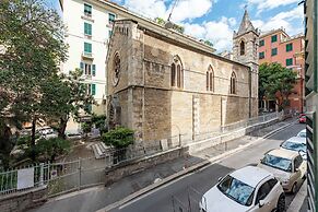 Central Apartment In Genova