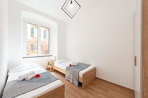 Central Apartment In Genova