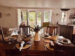 Charming Holiday Cottage in Devon - Country Views