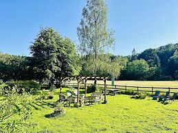 Charming Holiday Cottage in Devon - Country Views
