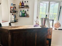 Charming Holiday Cottage in Devon - Country Views