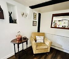 Charming Holiday Cottage in Devon - Country Views