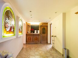 Nice Apartment in Langenfeld With Garden