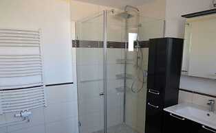 Csilla Comfortable Holiday Residence
