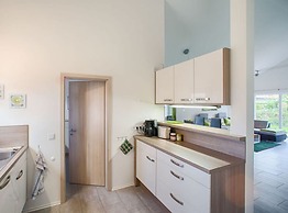 Amselgrun Modern Retreat