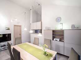 Amselgrun Modern Retreat
