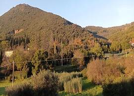 Luxury Retreat in Montevettolini