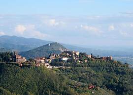 Luxury Retreat in Montevettolini