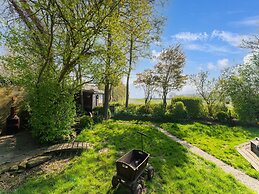 Amazing Holiday Home With Spacious Garden