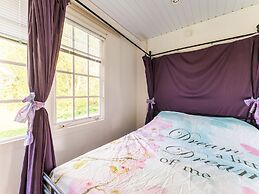 Amazing Holiday Home With Spacious Garden