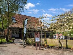 Amazing Holiday Home With Spacious Garden