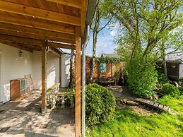 Amazing Holiday Home With Spacious Garden