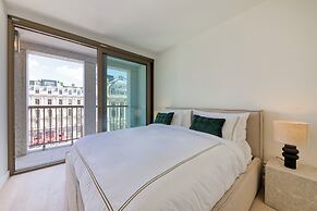 Designer Apartment Hyper Central