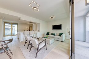 Designer Apartment Hyper Central