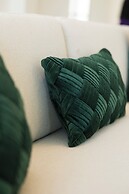 Designer Apartment Hyper Central