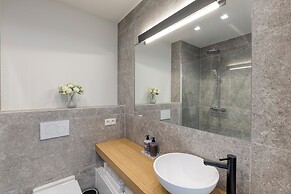 Designer Apartment Hyper Central