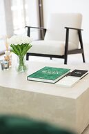 Designer Apartment Hyper Central