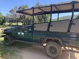 Sunshine Modern Retreat