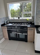 Sunshine Modern Retreat