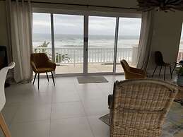 Sunshine Modern Retreat