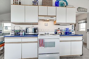 Algoma Vacation Rental w/ Fire Pit + Lake Views!