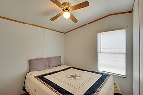 Sprawling Kaufman Home w/ On-site Lake & Fire Pit