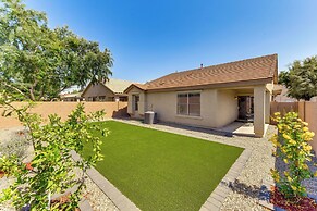 Modern Gilbert Getaway w/ Yard ~ 5 Mi to Downtown!