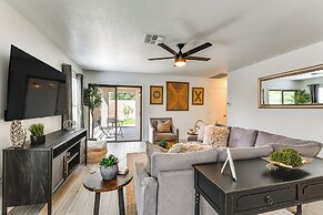 Modern Gilbert Getaway w/ Yard ~ 5 Mi to Downtown!