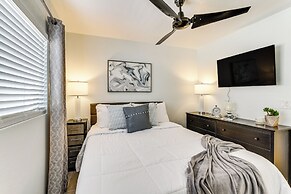 Modern Gilbert Getaway w/ Yard ~ 5 Mi to Downtown!