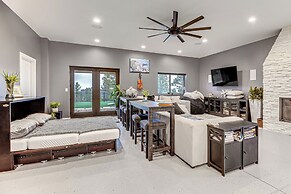 Florissant Home w/ Hot Tub, Putting Green & Views!
